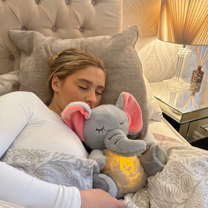 🦙✨ "Dulces Sueños con Nuestro Elefante de Peluche: 4 Modos de Respiración, Música y Luz para Relajar🎶💤"